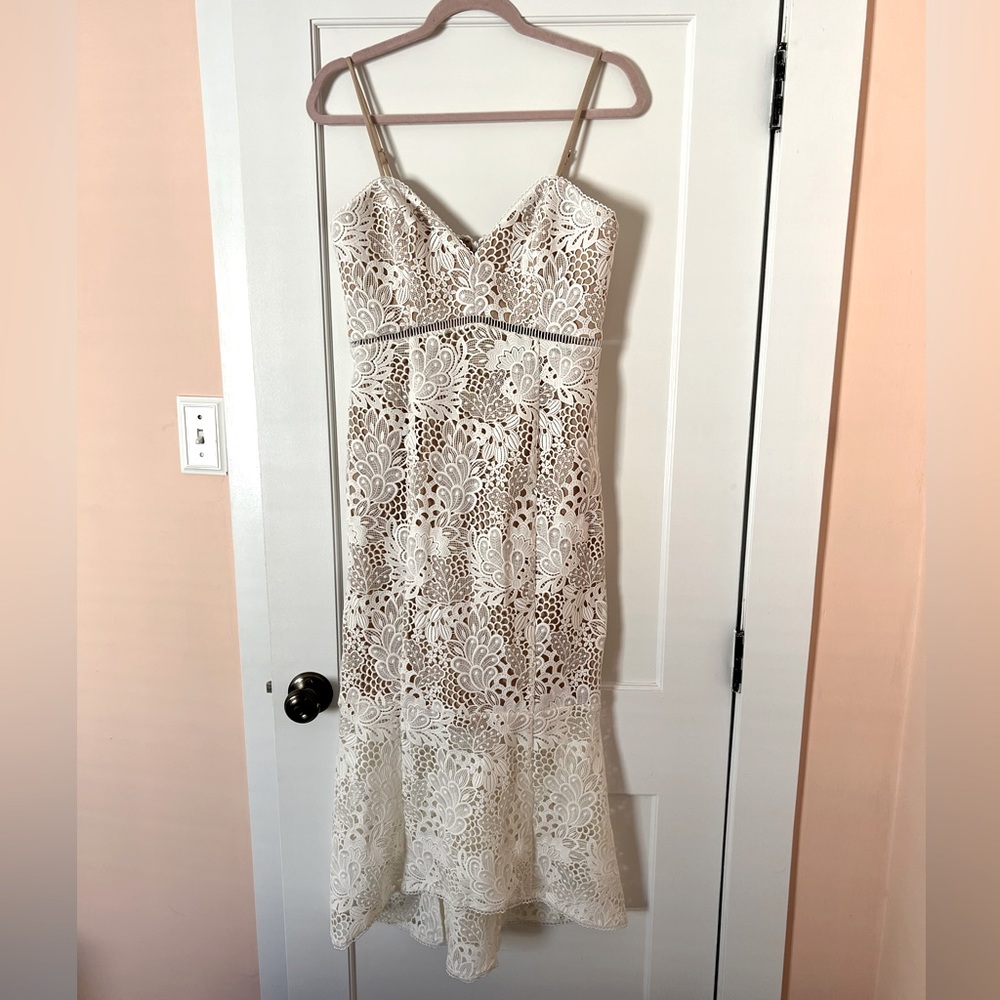 Ivory Lace Midi Dress medium, TOVE MIDI DRESS
X by NBD